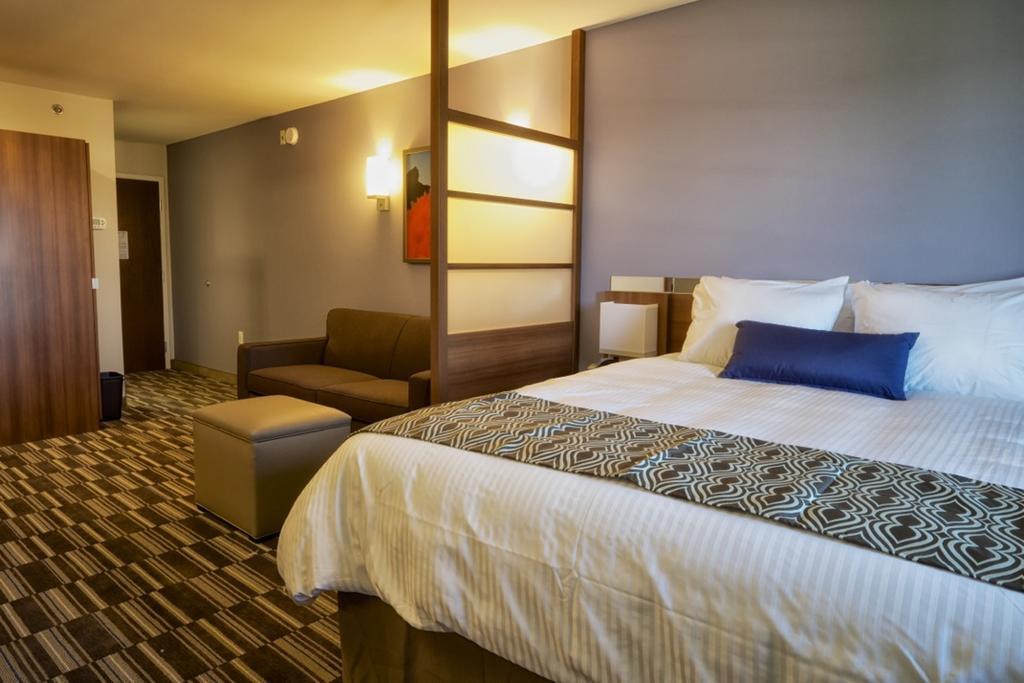 Microtel Inn & Suites Sault Ste. Marie Værelse billede