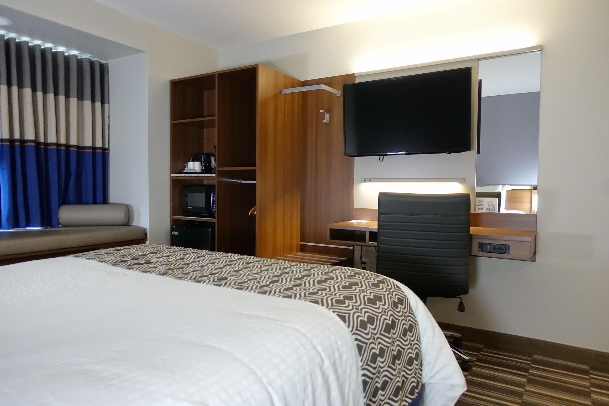 Microtel Inn & Suites Sault Ste. Marie Eksteriør billede