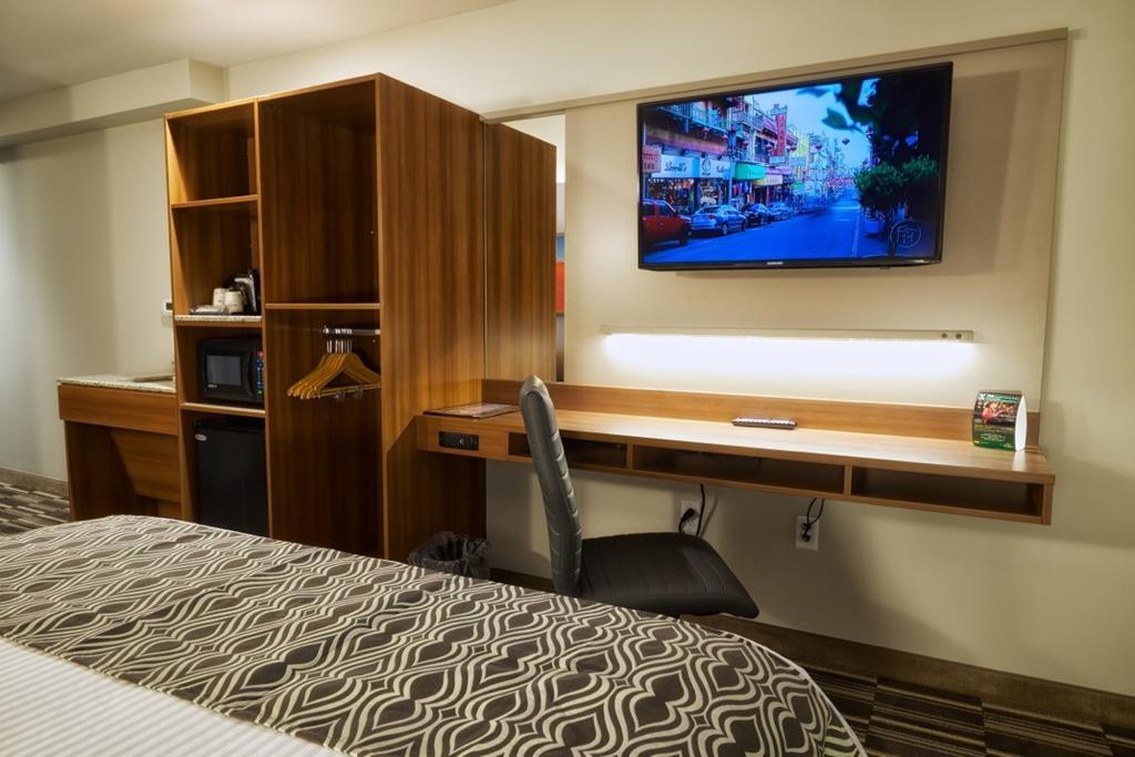 Microtel Inn & Suites Sault Ste. Marie Eksteriør billede